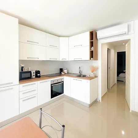 Apartment Californie 8 Pers Parking Ac Wifi